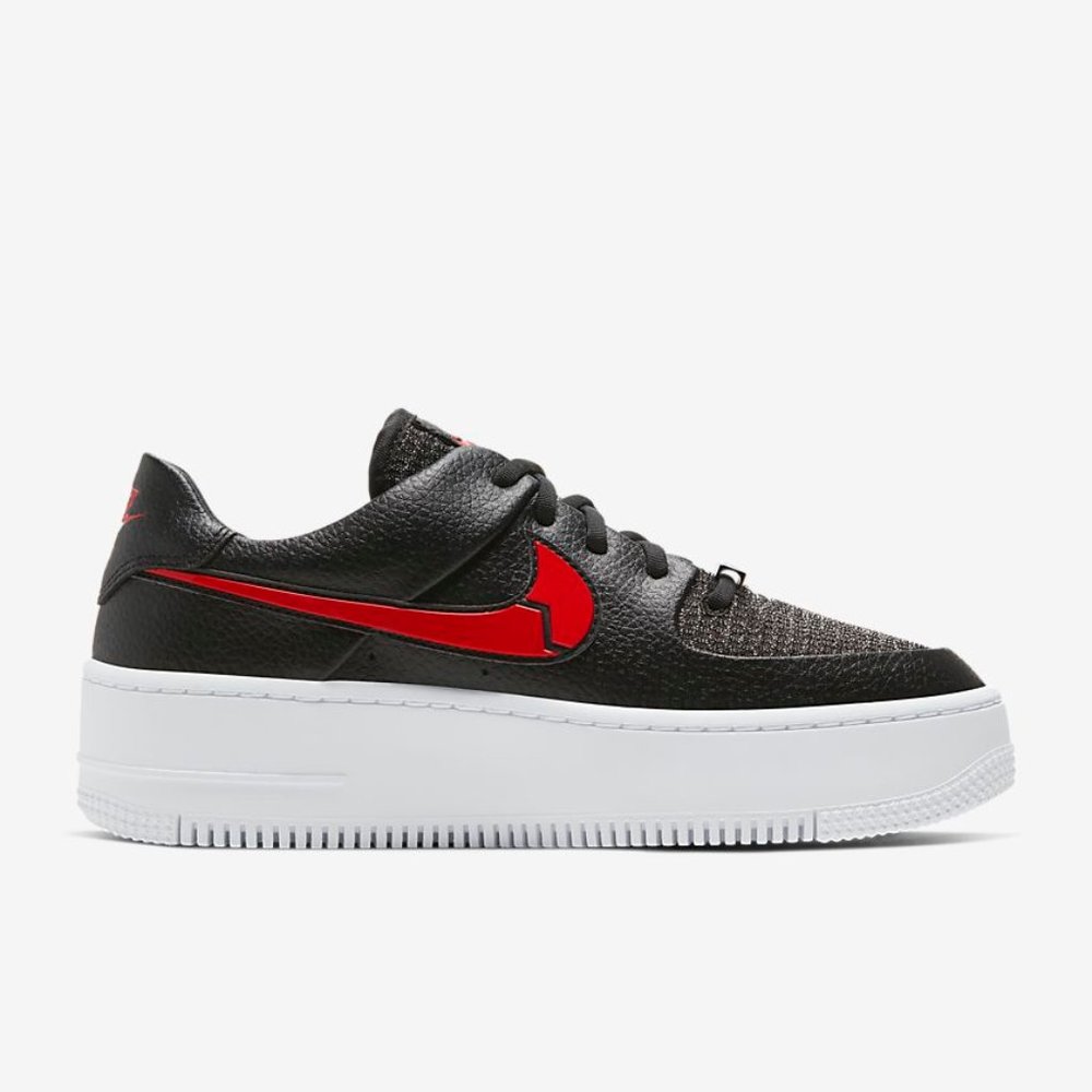 Nike Air Force 1 Sage Low Valentine's Day